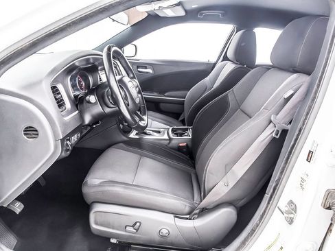 Used 2022 Dodge Charger SXT RWD image 24