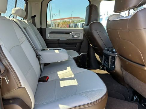 New 2025 RAM 2500 Laramie w/ Towing Technology Group AWD/4WD image 17