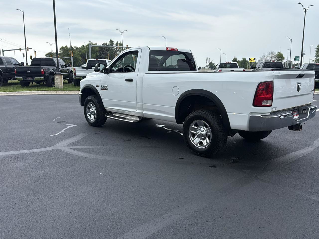 Used 2014 RAM 3500 Tradesman w/ Chrome Appearance Group AWD/4WD image 3