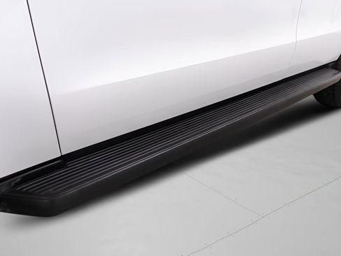 Used 2025 Ford Expedition Active image 46