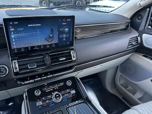 Used 2023 Lincoln Navigator Black Label AWD/4WD image 19