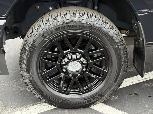 Used 2021 Ford F250 Lariat image 9