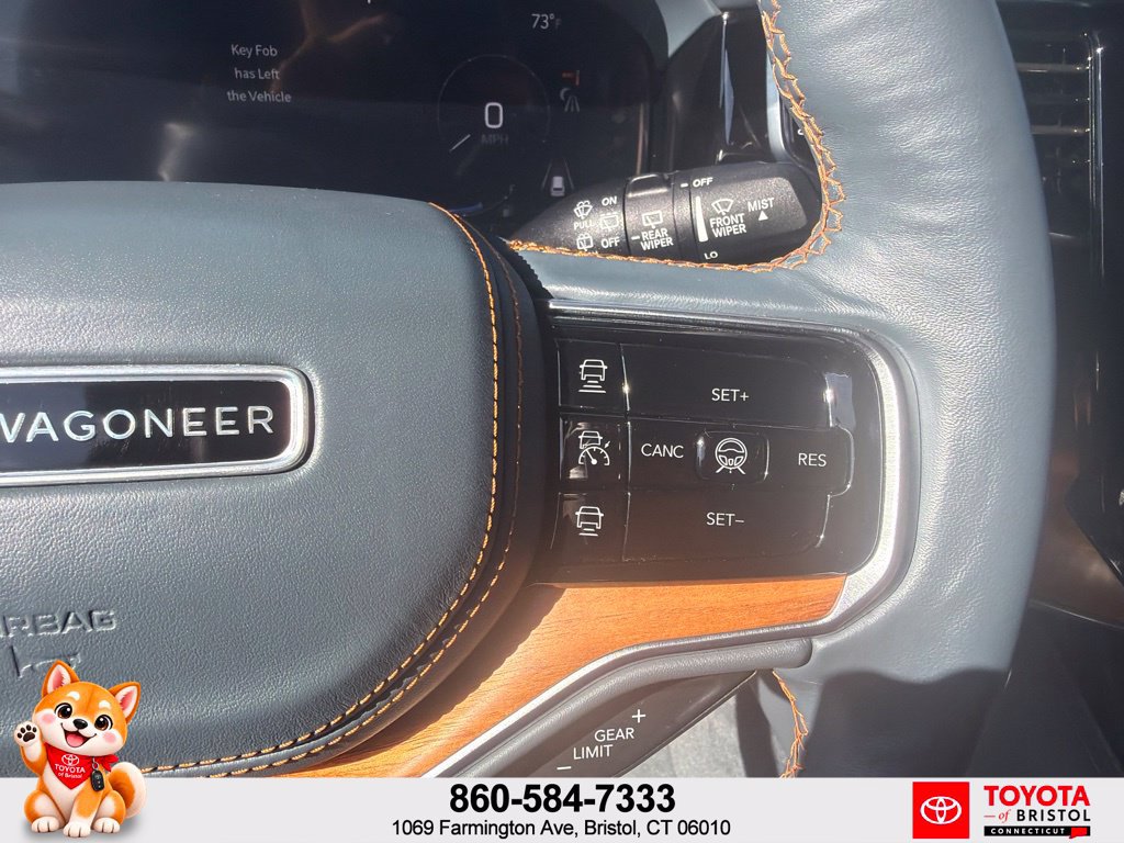Used 2023 Jeep Grand Wagoneer Series III AWD/4WD image 21