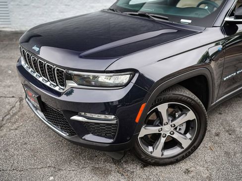 Used 2023 Jeep Grand Cherokee 4WD 4xe w/ Luxury Tech Group II image 2