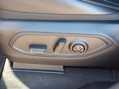 Used 2025 Jeep Grand Cherokee Limited image 52