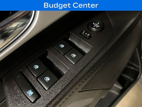 Used 2017 Chevrolet Equinox LT w/ Convenience Package FWD image 15