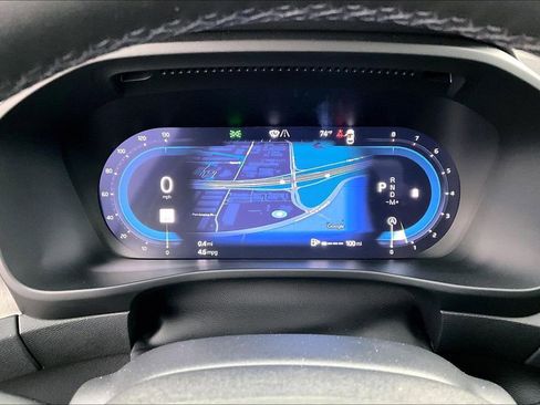 Certified 2025 Volvo XC40 B5 Core image 26