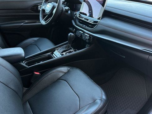 Used 2023 Jeep Compass Trailhawk w/ Trailhawk Elite Group image 17