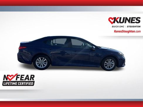 Used 2025 Toyota Camry LE FWD image 13