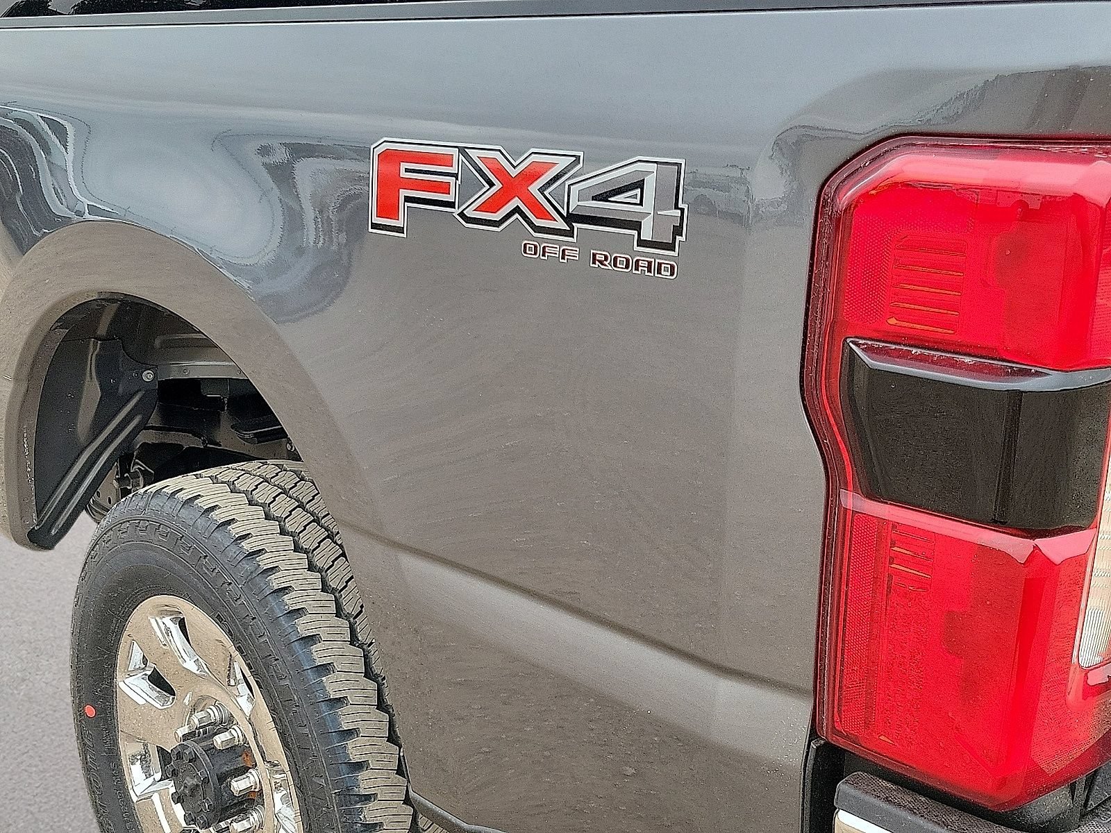 New 2026 Ford F250 Lariat w/ Chrome Package AWD/4WD image 5