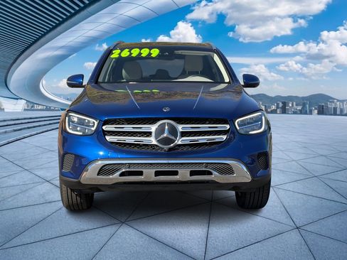 Used 2021 Mercedes-Benz GLC 300 4MATIC image 5