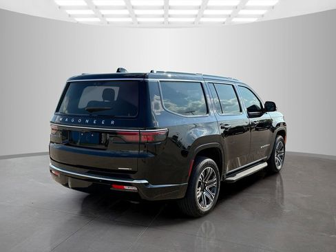 Used 2024 Jeep Wagoneer Series II AWD/4WD image 4