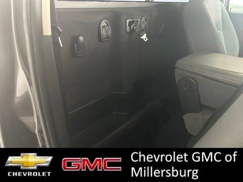 Used 2016 RAM 2500 Tradesman w/ Chrome Appearance Group AWD/4WD image 25