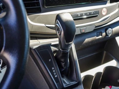 Used 2022 Ford Transit 350 XLT image 17