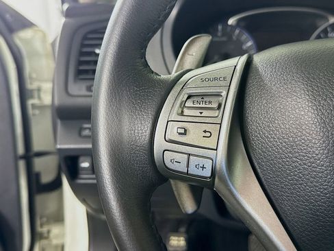 Used 2017 Nissan Altima 2.5 SR w/ Midnight Edition Package image 19