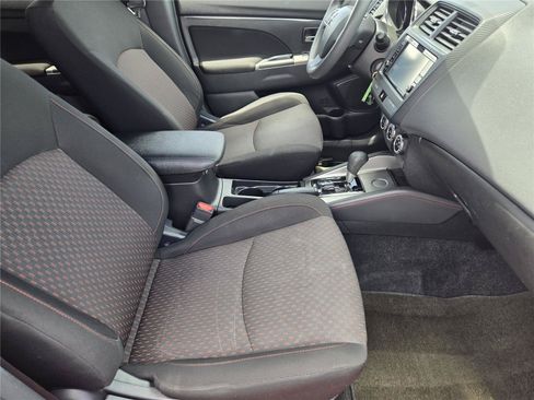 Used 2018 Mitsubishi Outlander Sport ES FWD image 13