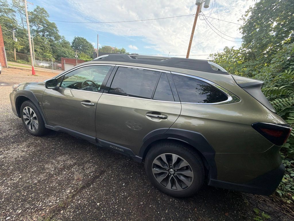 Used 2025 Subaru Outback Touring XT AWD/4WD image 8