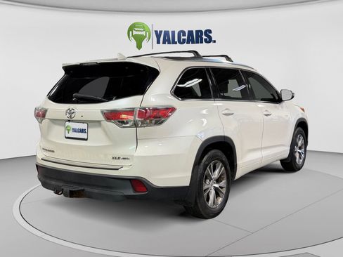 Used 2015 Toyota Highlander XLE AWD/4WD image 5