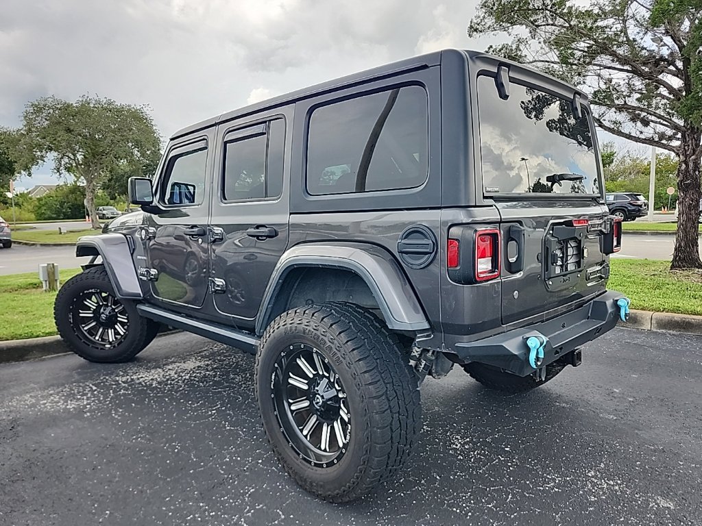 Used 2019 Jeep Wrangler Unlimited Sahara AWD/4WD image 7
