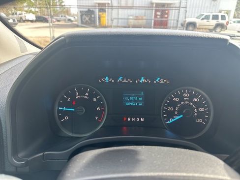 Used 2019 Ford F150 XLT image 3