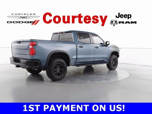 Used 2024 Chevrolet Silverado 1500 ZR2 w/ Technology Package image 5