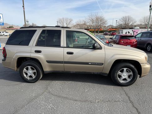 Used 2004 Chevrolet TrailBlazer LS w/ LS Preferred Equipment Group image 4