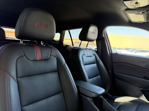 Used 2024 Chevrolet Trax RS w/ Driver Confidence Package FWD image 39