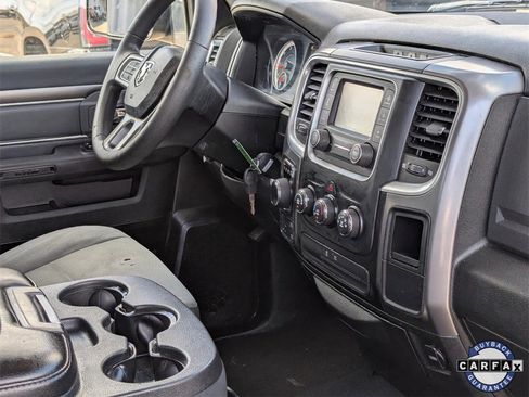 Used 2021 RAM 1500 Classic SLT image 31