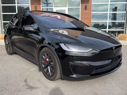 Used 2024 Tesla Model X Plaid AWD/4WD image 2