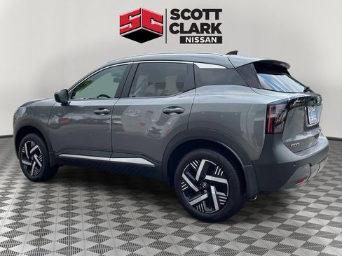 Used 2026 Nissan Kicks SV FWD image 4