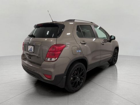Used 2021 Chevrolet Trax LT w/ Premium Seat Package AWD/4WD image 18