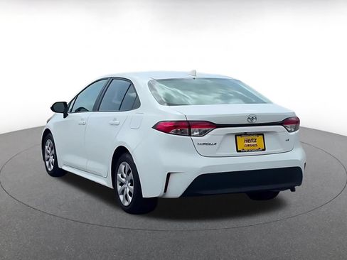 Used 2025 Toyota Corolla LE FWD image 10