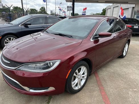 Used 2017 Chrysler 200 Limited Platinum FWD image 1