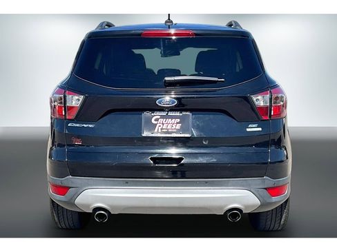Used 2017 Ford Escape SE w/ Equipment Group 201A FWD image 5
