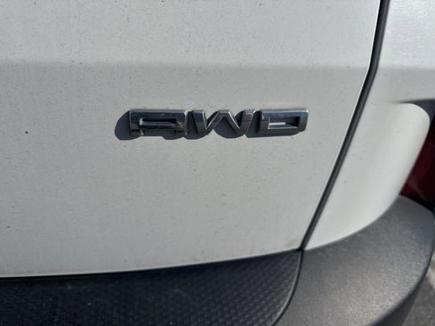 Used 2020 Ford Escape SEL image 4