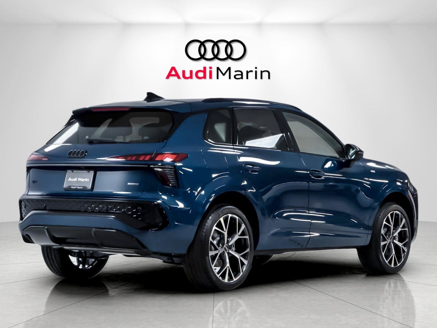New 2026 Audi Q3 quattro 2.0T AWD/4WD image 5