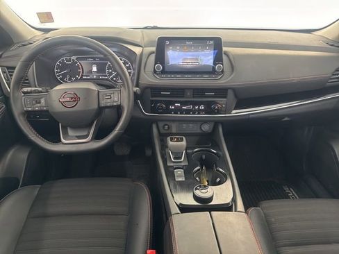 Certified 2026 Nissan Rogue SV AWD/4WD image 18