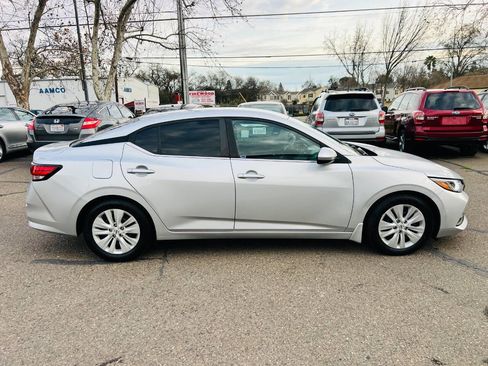 Used 2021 Nissan Sentra S image 6
