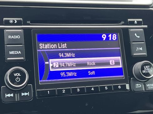 Used 2020 Honda Fit LX image 19