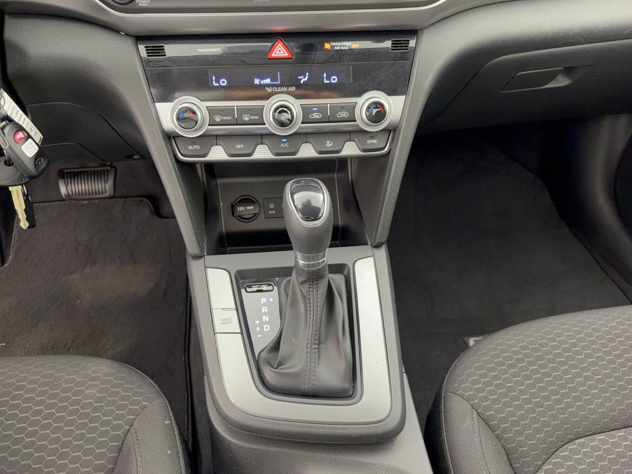 Used 2020 Hyundai Elantra SE w/ Cargo Package (C1) FWD image 21