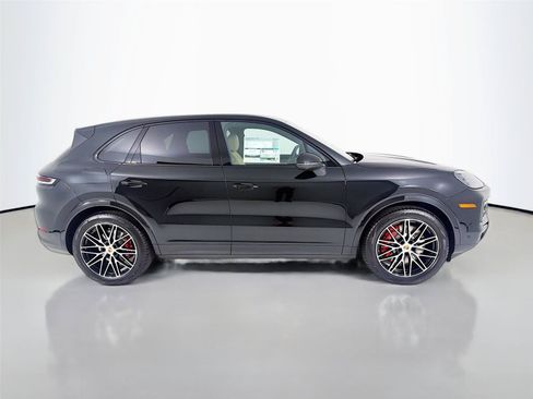 New 2026 Porsche Cayenne S AWD/4WD image 28