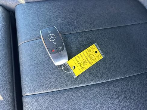 Used 2025 Mercedes-Benz GLA 250 image 33