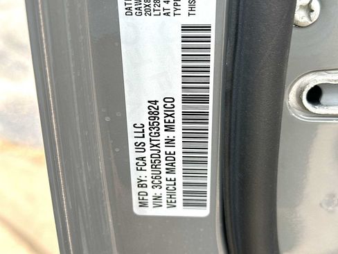 New 2026 RAM 2500 Lone Star AWD/4WD image 22