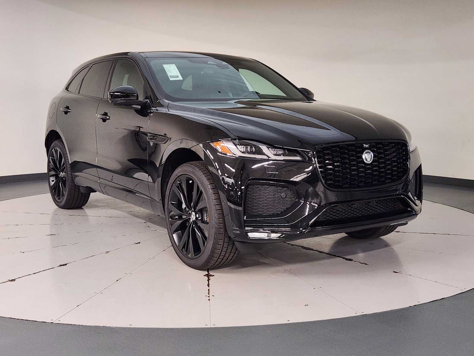 New 2026 Jaguar F-PACE R-Dynamic S AWD/4WD image 7
