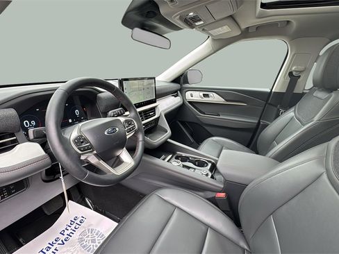 New 2025 Ford Explorer Active w/ Active Comfort Package image 32