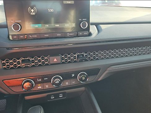 Used 2025 Honda Accord LX image 11