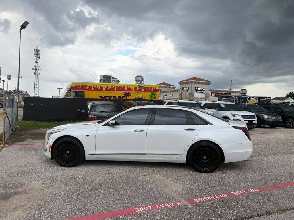 Used 2018 Cadillac CT6 Luxury RWD image 17