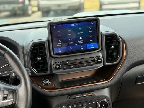 Used 2022 Ford Bronco Sport Outer Banks w/ Tech Package AWD/4WD image 18