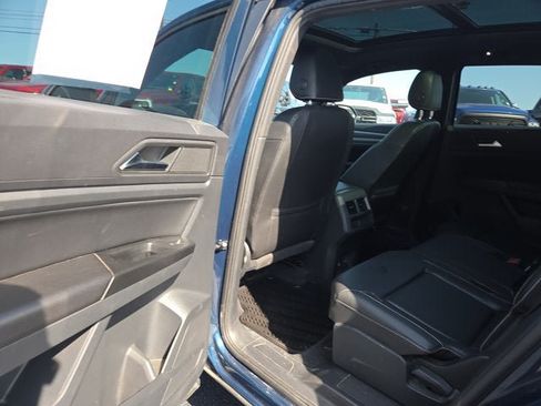 Used 2020 Volkswagen Atlas Cross Sport SE AWD/4WD image 11