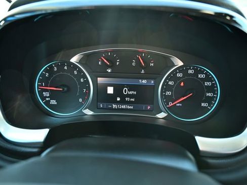 Used 2020 Chevrolet Traverse LT w/ LT Premium Package image 40